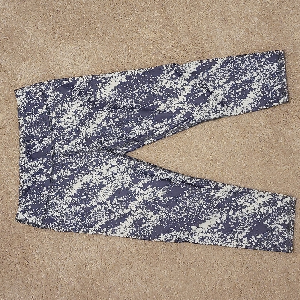 Fabletics leggings L - Gray and White